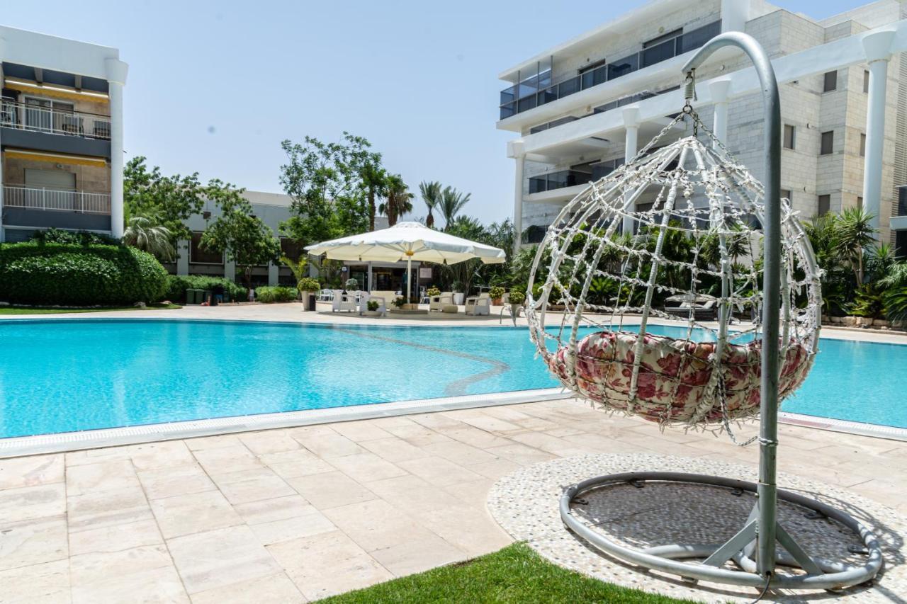 דירת גן פונה לבריכה - Pool Garden View Eilat Apartment ภายนอก รูปภาพ