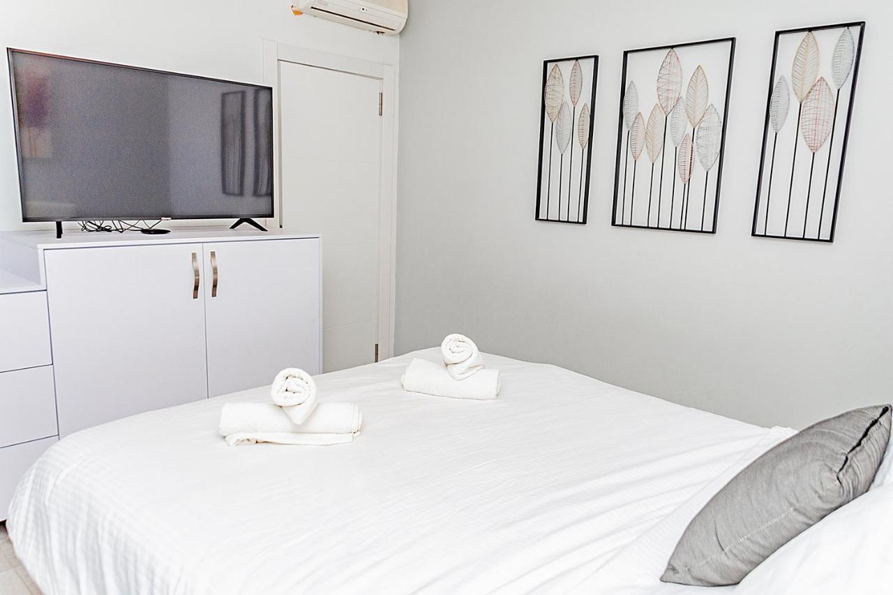 דירת גן פונה לבריכה - Pool Garden View Eilat Apartment ภายนอก รูปภาพ