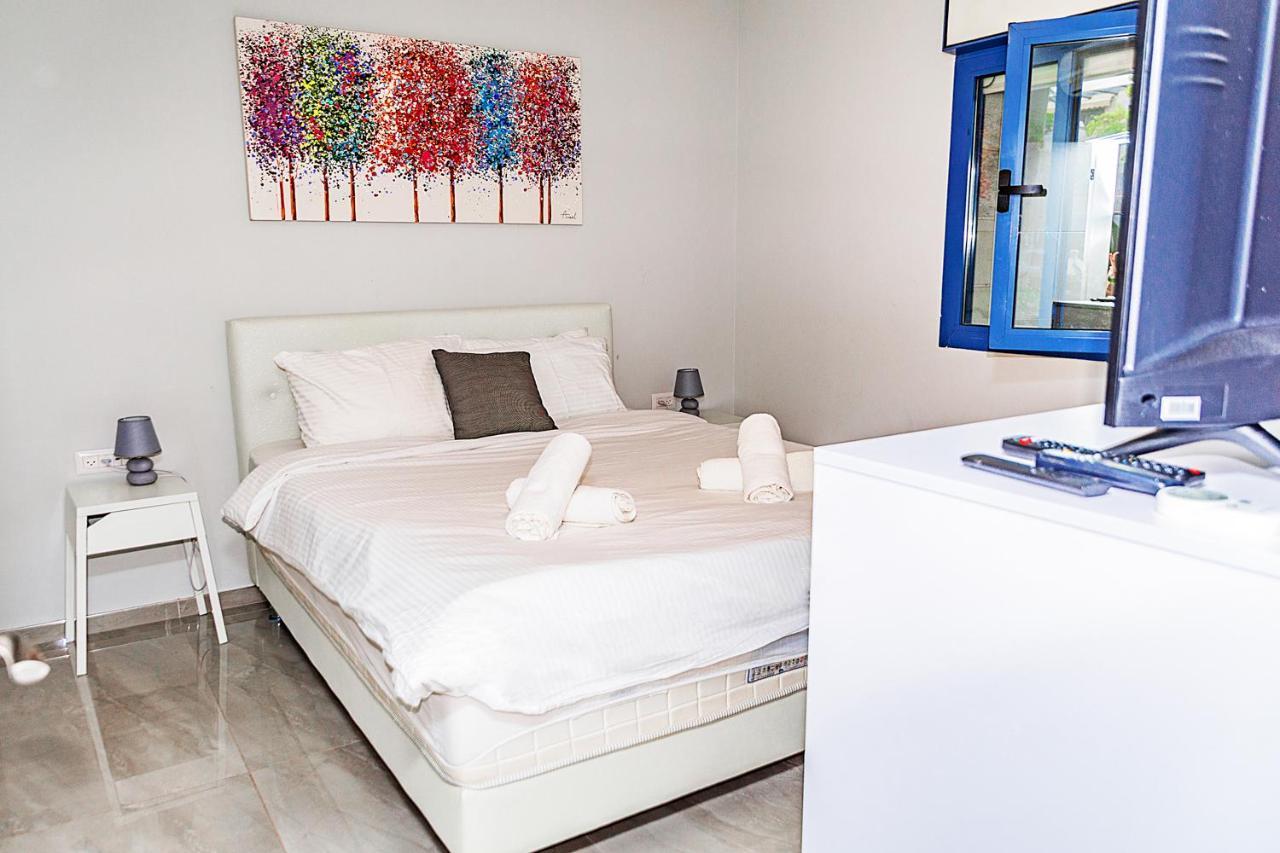 דירת גן פונה לבריכה - Pool Garden View Eilat Apartment ภายนอก รูปภาพ