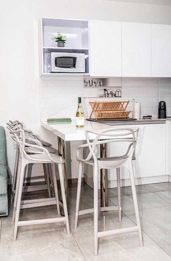 דירת גן פונה לבריכה - Pool Garden View Eilat Apartment ภายนอก รูปภาพ