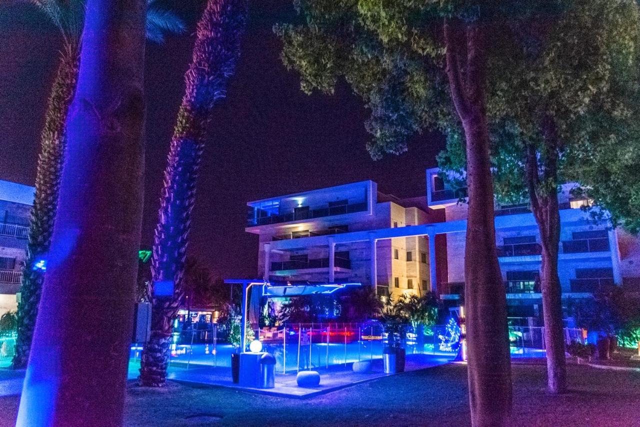 דירת גן פונה לבריכה - Pool Garden View Eilat Apartment ภายนอก รูปภาพ