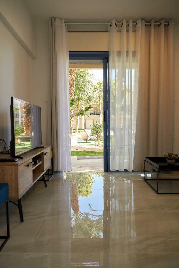דירת גן פונה לבריכה - Pool Garden View Eilat Apartment ภายนอก รูปภาพ